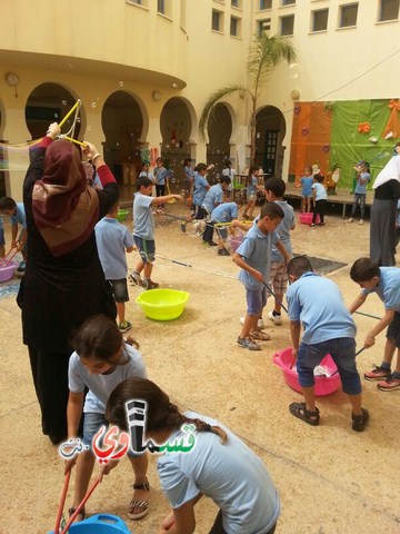 فيديو: مدرسة جنة ابن رشد تجمع وتقيم الاسبوع الاول  بمحبة بين الاهل والطلاب ومرح الفعاليات ... 